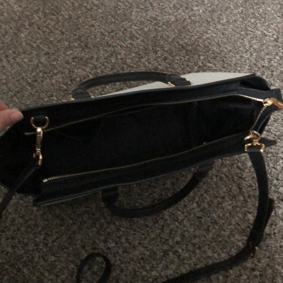 Michael Kors purse - Picture 3 of 3